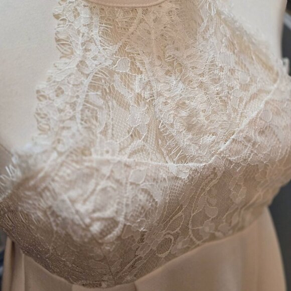 BCBGeneration ✦ Ivory Lace Halter Mini Dress ✦ Bridal Boho Cocktail Romance Sz 0 - Picture 8 of 15